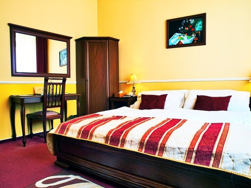Hotel Capital With Private Wellness Nitra Eksteriør bilde