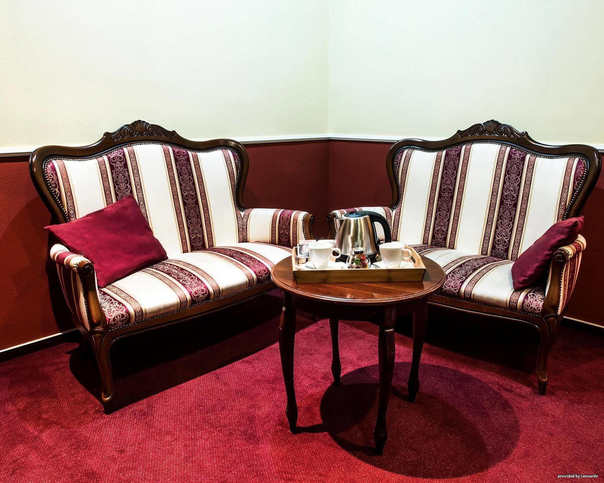 Hotel Capital With Private Wellness Nitra Eksteriør bilde