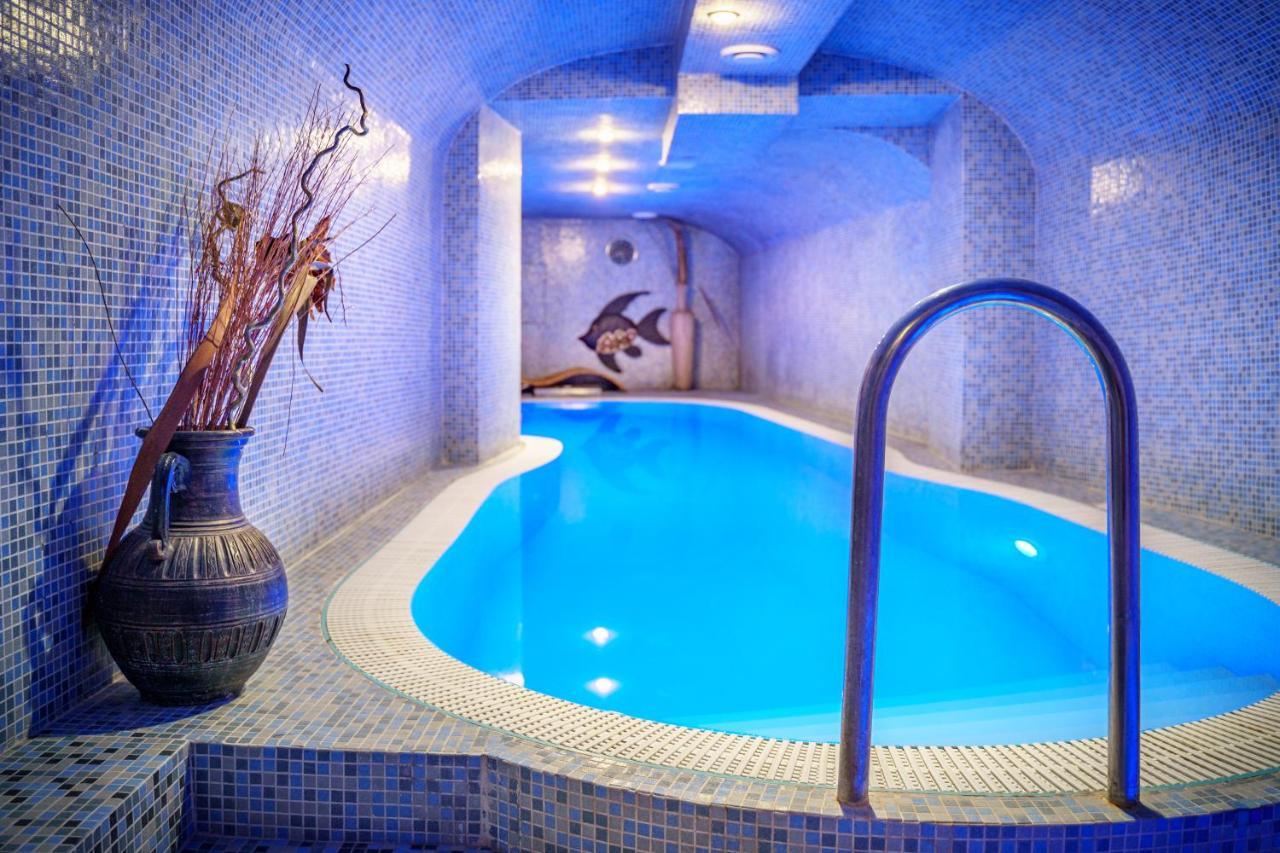Hotel Capital With Private Wellness Nitra Eksteriør bilde