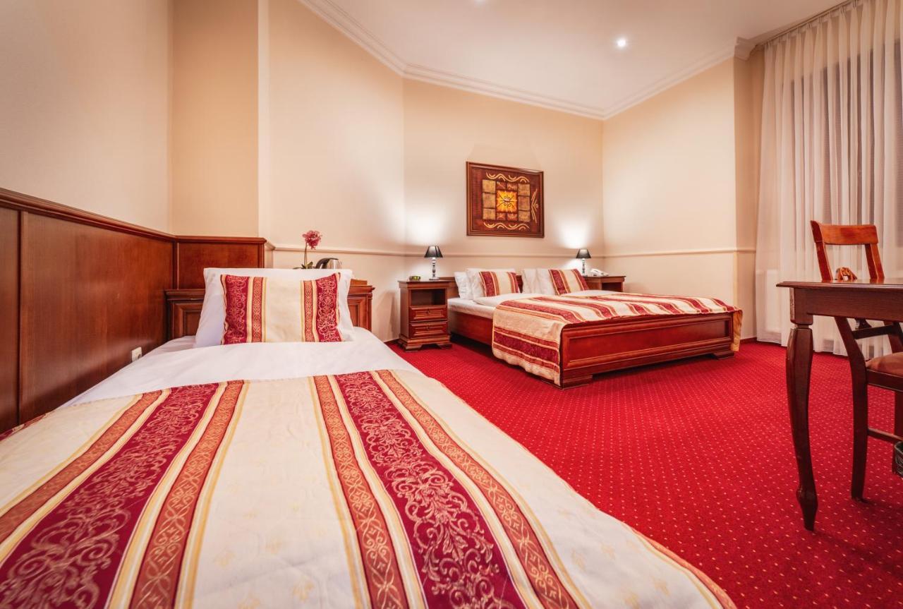 Hotel Capital With Private Wellness Nitra Eksteriør bilde