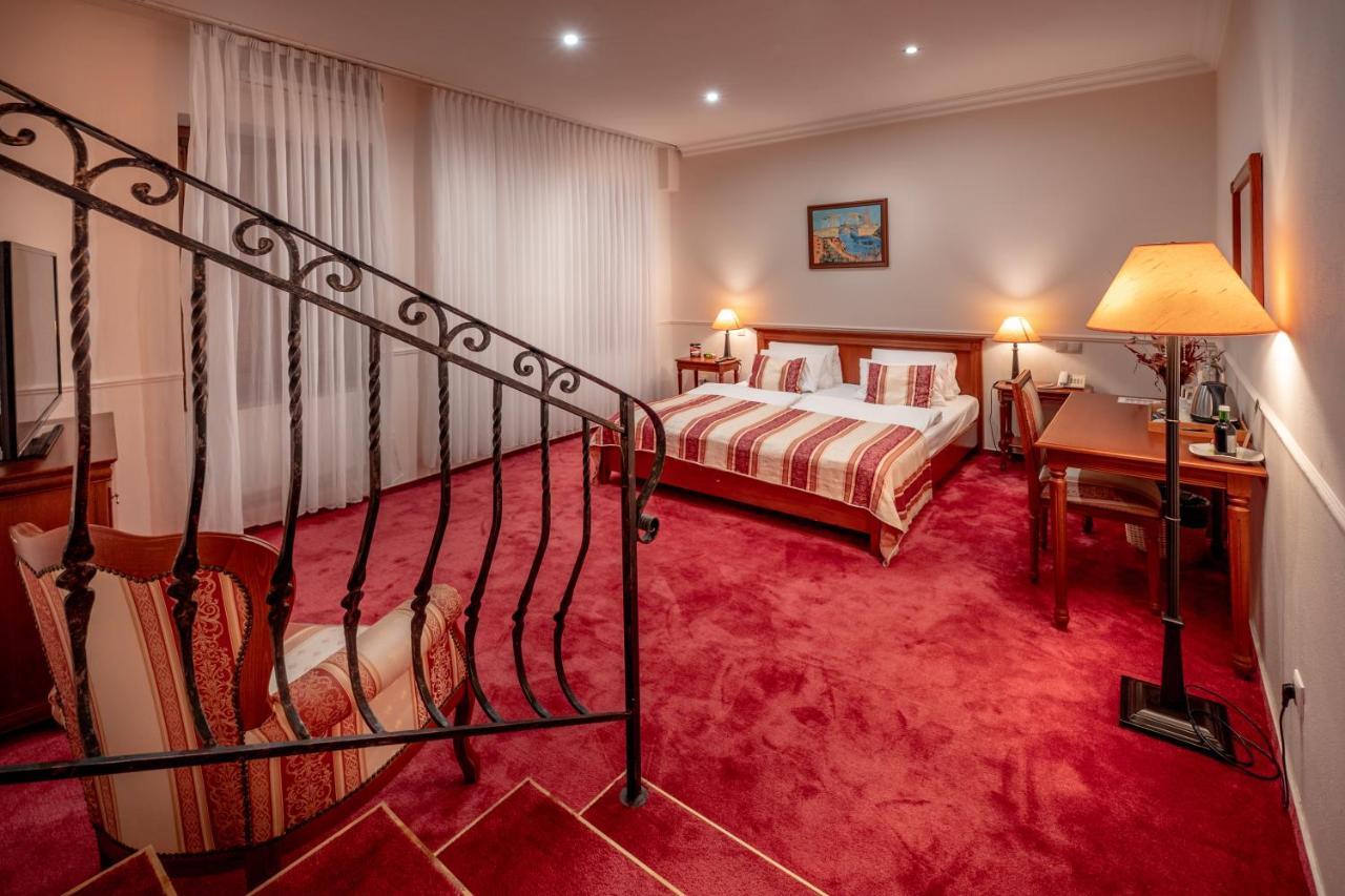 Hotel Capital With Private Wellness Nitra Eksteriør bilde