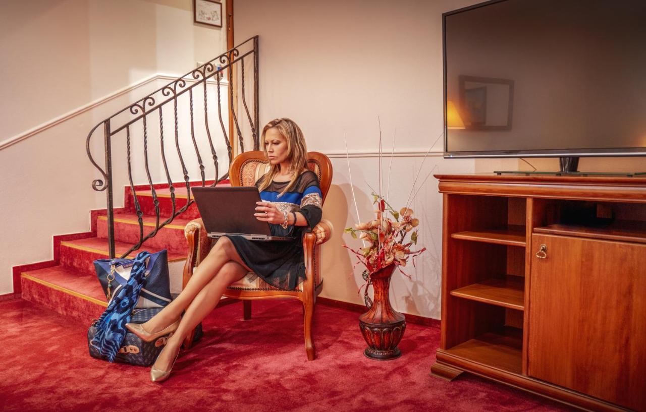 Hotel Capital With Private Wellness Nitra Eksteriør bilde