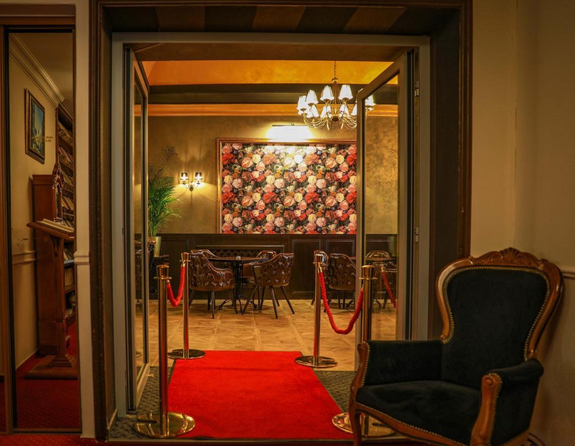 Hotel Capital With Private Wellness Nitra Eksteriør bilde